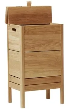 Form & Refine A Line Skittentøyskurv Eik